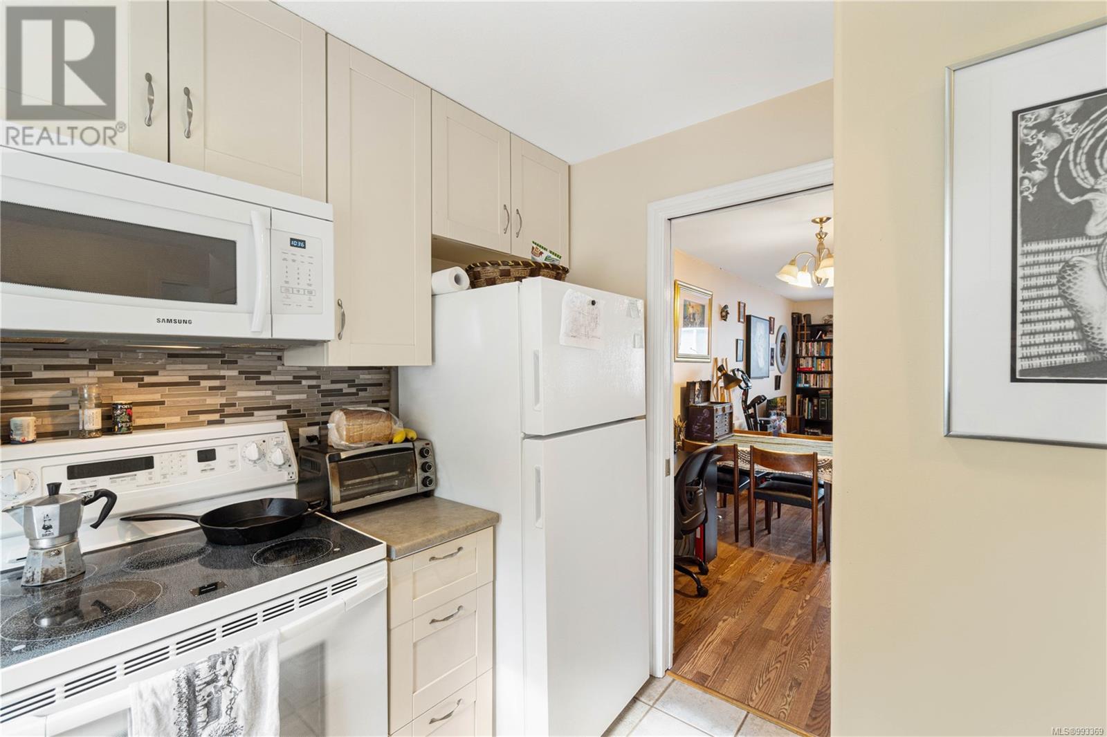Property at 1 68 Mill St image 5