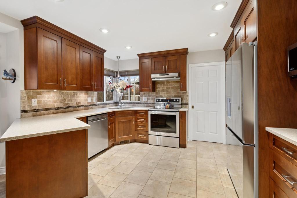33071 Hawthorne Avenue, Mission, British Columbia  V2V 6Z1 - Photo 9 - R2982754