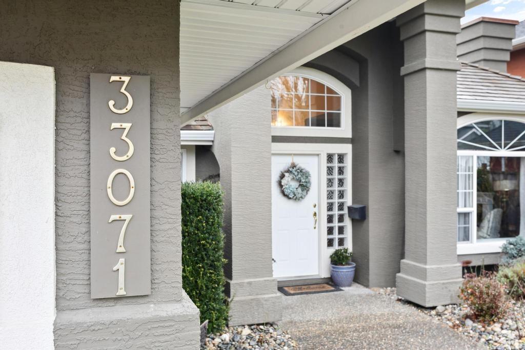 33071 Hawthorne Avenue, Mission, British Columbia  V2V 6Z1 - Photo 3 - R2982754