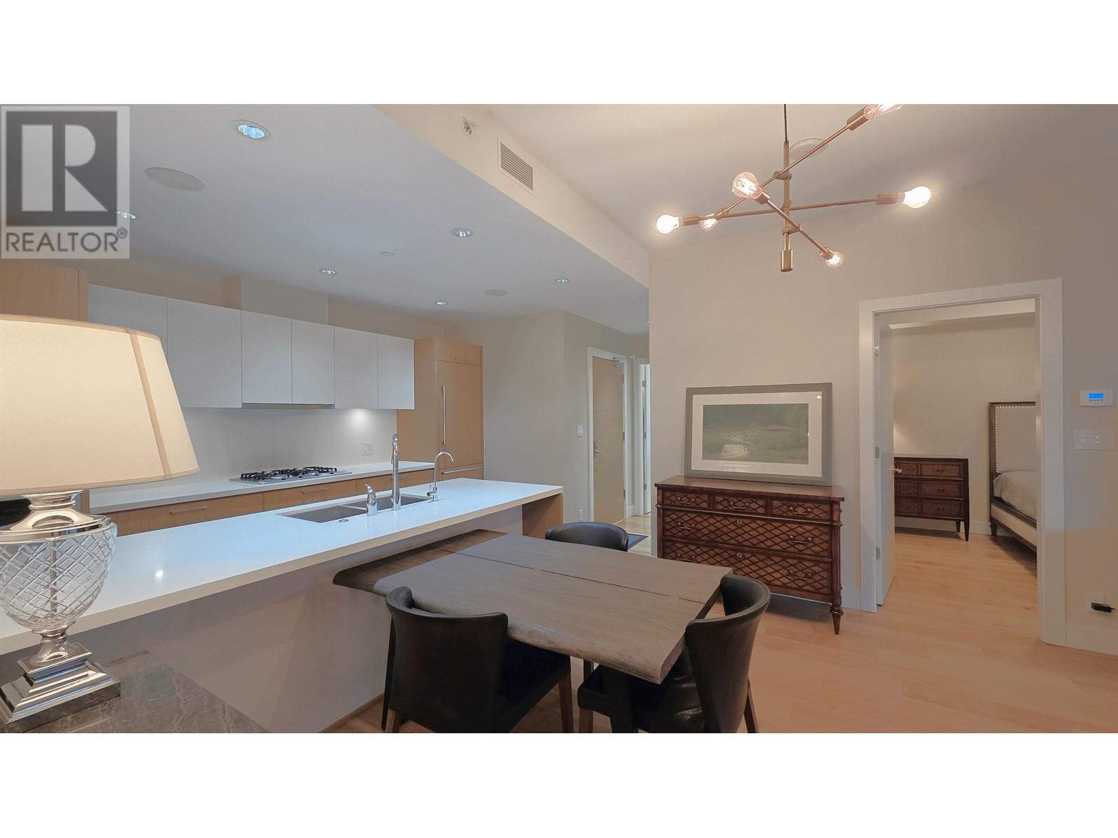 400 888 Arthur Erickson Place, West Vancouver, British Columbia  V7T 0B1 - Photo 11 - R2980295