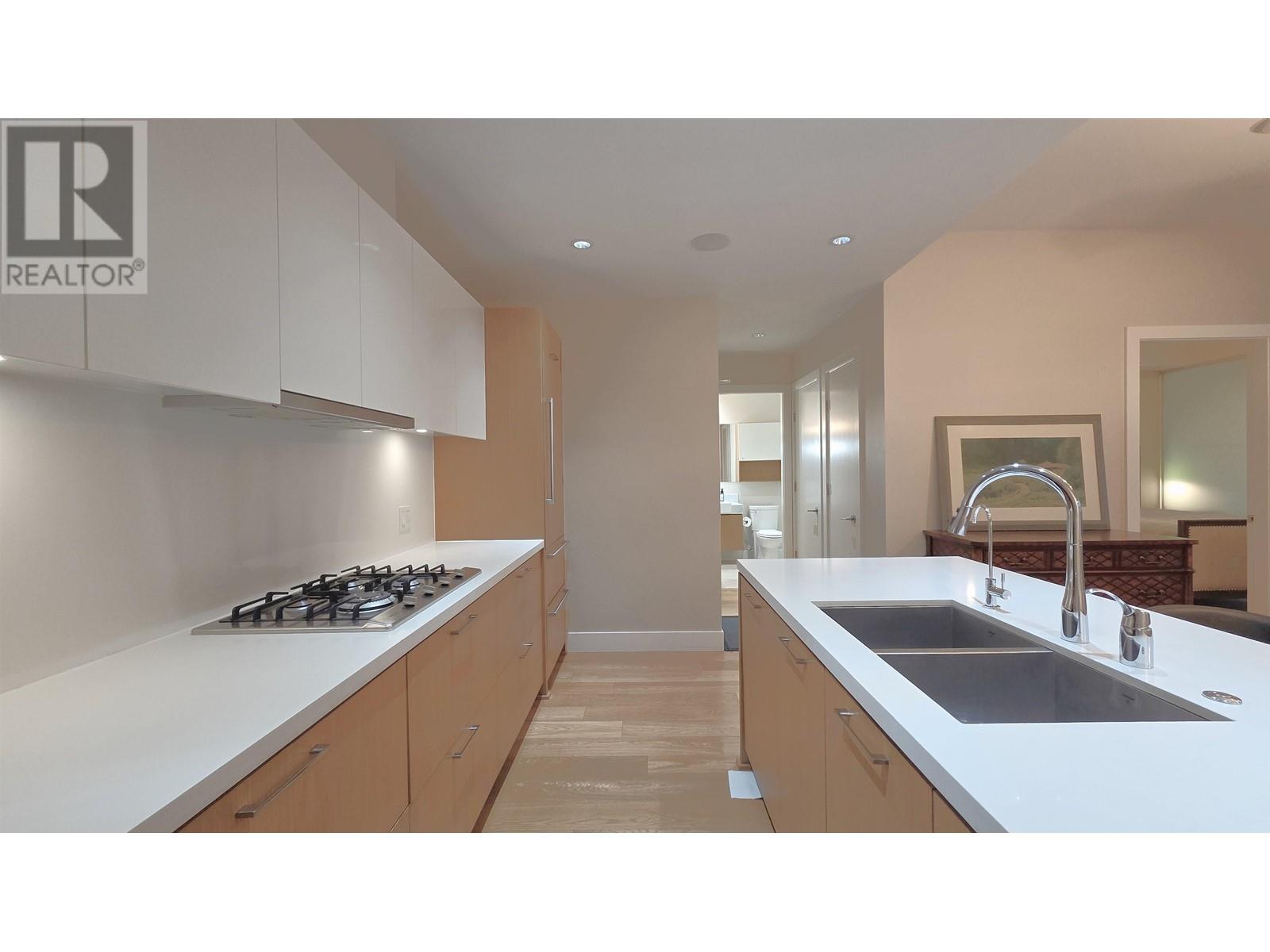 400 888 Arthur Erickson Place, West Vancouver, British Columbia  V7T 0B1 - Photo 7 - R2980295