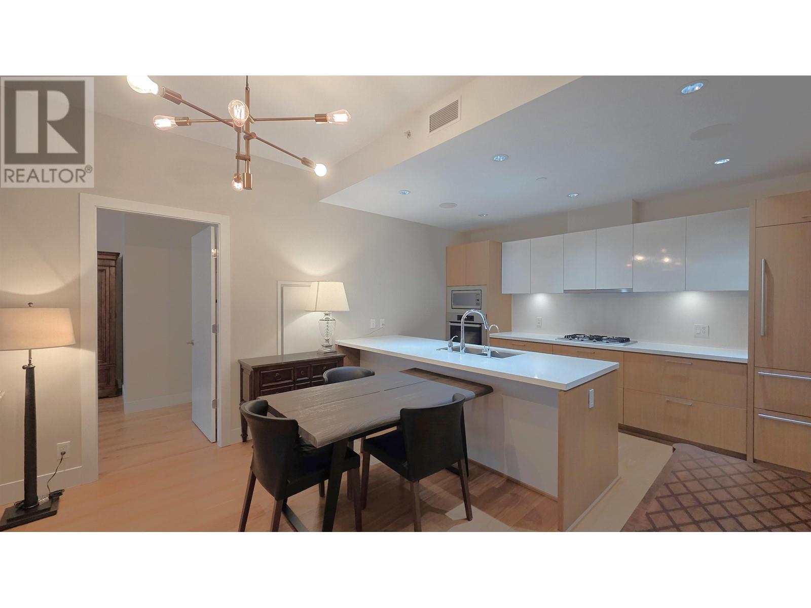 400 888 Arthur Erickson Place, West Vancouver, British Columbia  V7T 0B1 - Photo 12 - R2980295