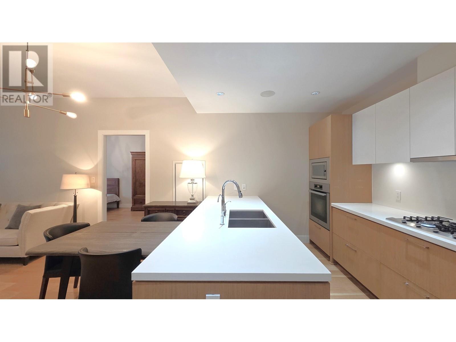 400 888 Arthur Erickson Place, West Vancouver, British Columbia  V7T 0B1 - Photo 5 - R2980295