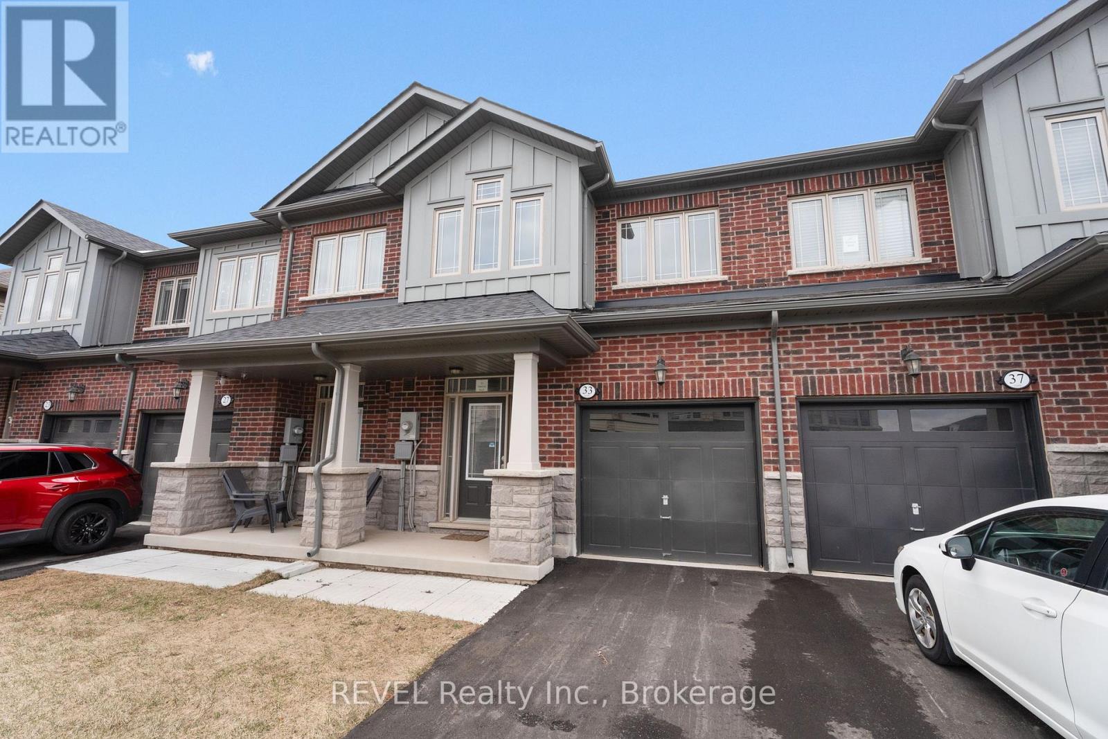 Property at 33 ADMIRAL ROAD image 1