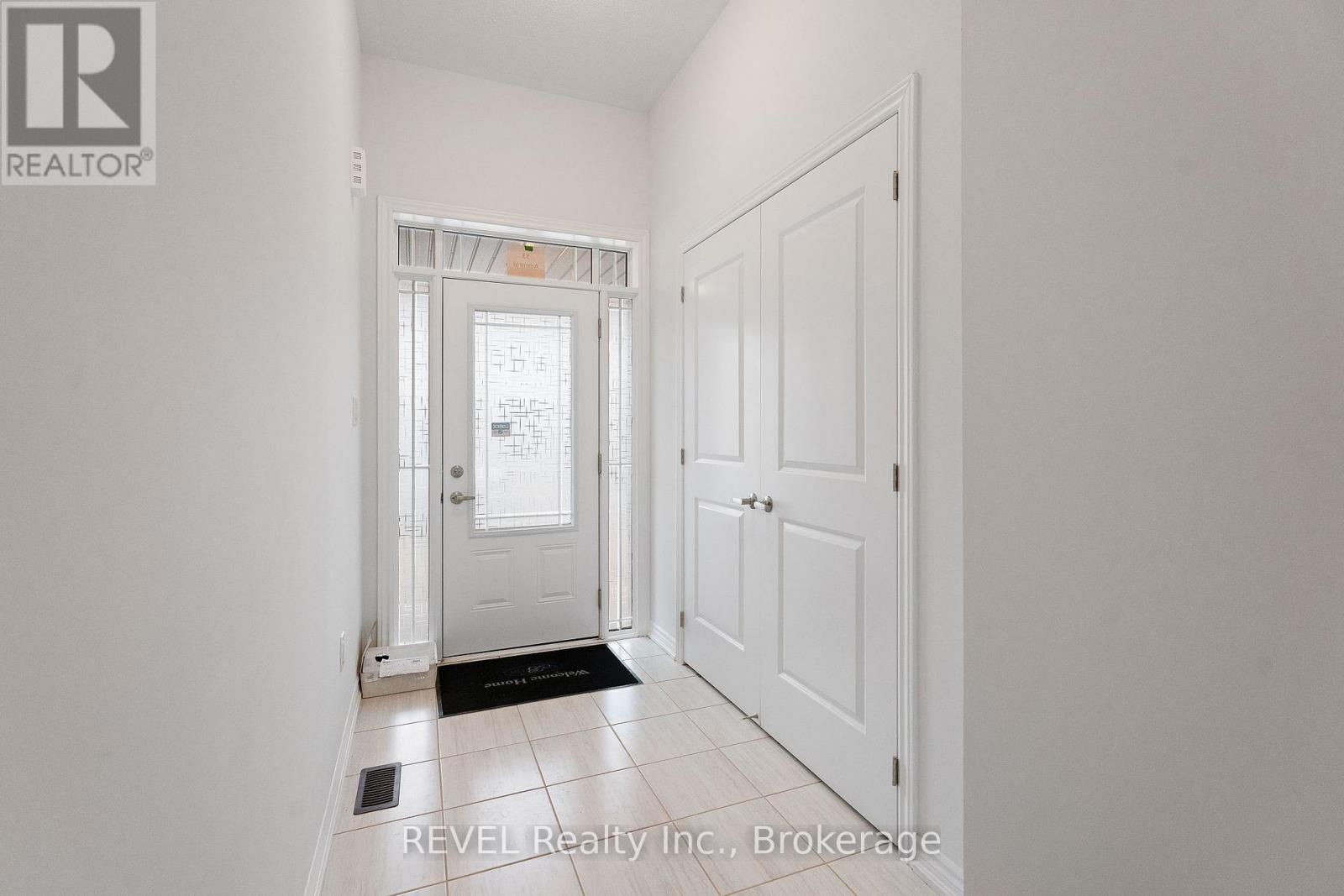 Property at 33 ADMIRAL ROAD image 3