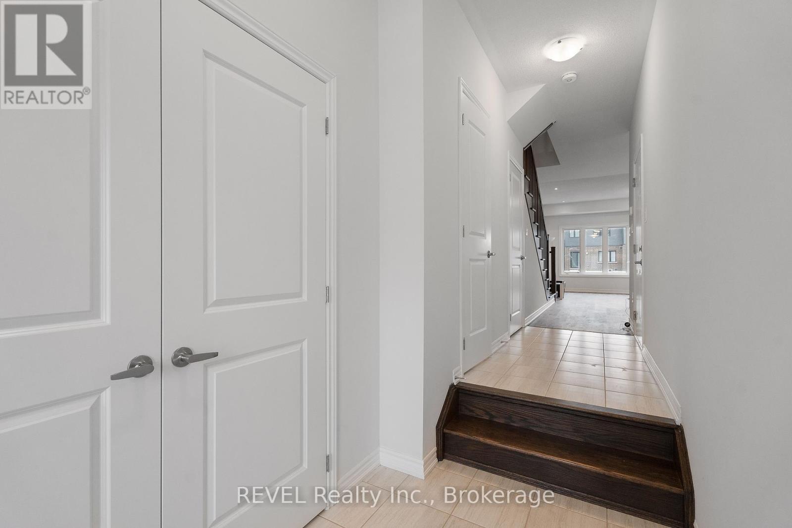 Property at 33 ADMIRAL ROAD image 4