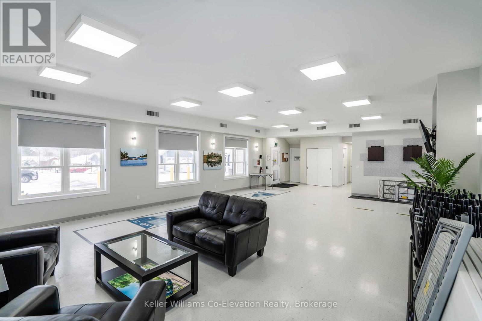 18 Durham Drive, Penetanguishene, Ontario  L9M 0A6 - Photo 25 - S12046122