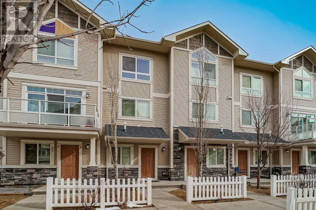 Property at 64 Skyview Ranch Gardens NE image 1