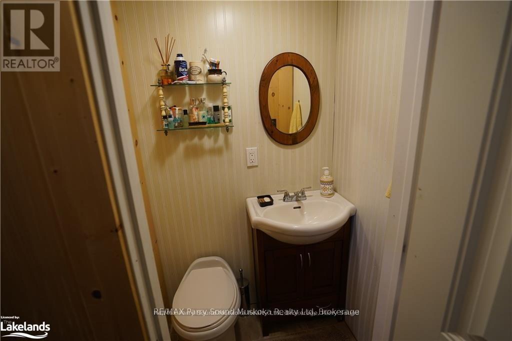 121 Healey, The Archipelago, Ontario  P2A 2W8 - Photo 5 - X12029590