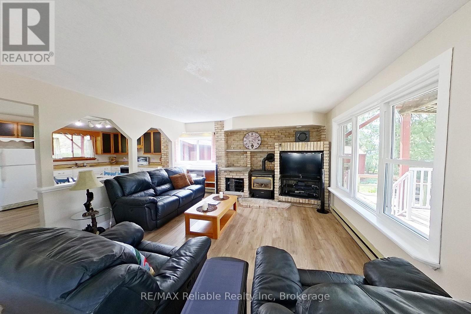 74431 Woodland Drive, Bluewater, Ontario  N0M 1G0 - Photo 14 - X12046158