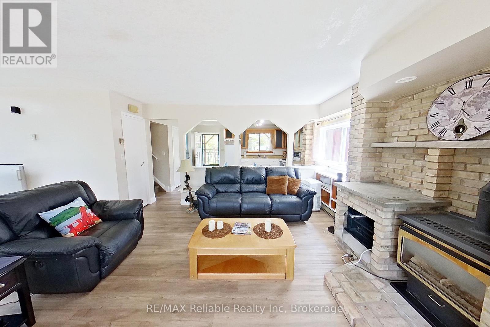 74431 Woodland Drive, Bluewater, Ontario  N0M 1G0 - Photo 15 - X12046158