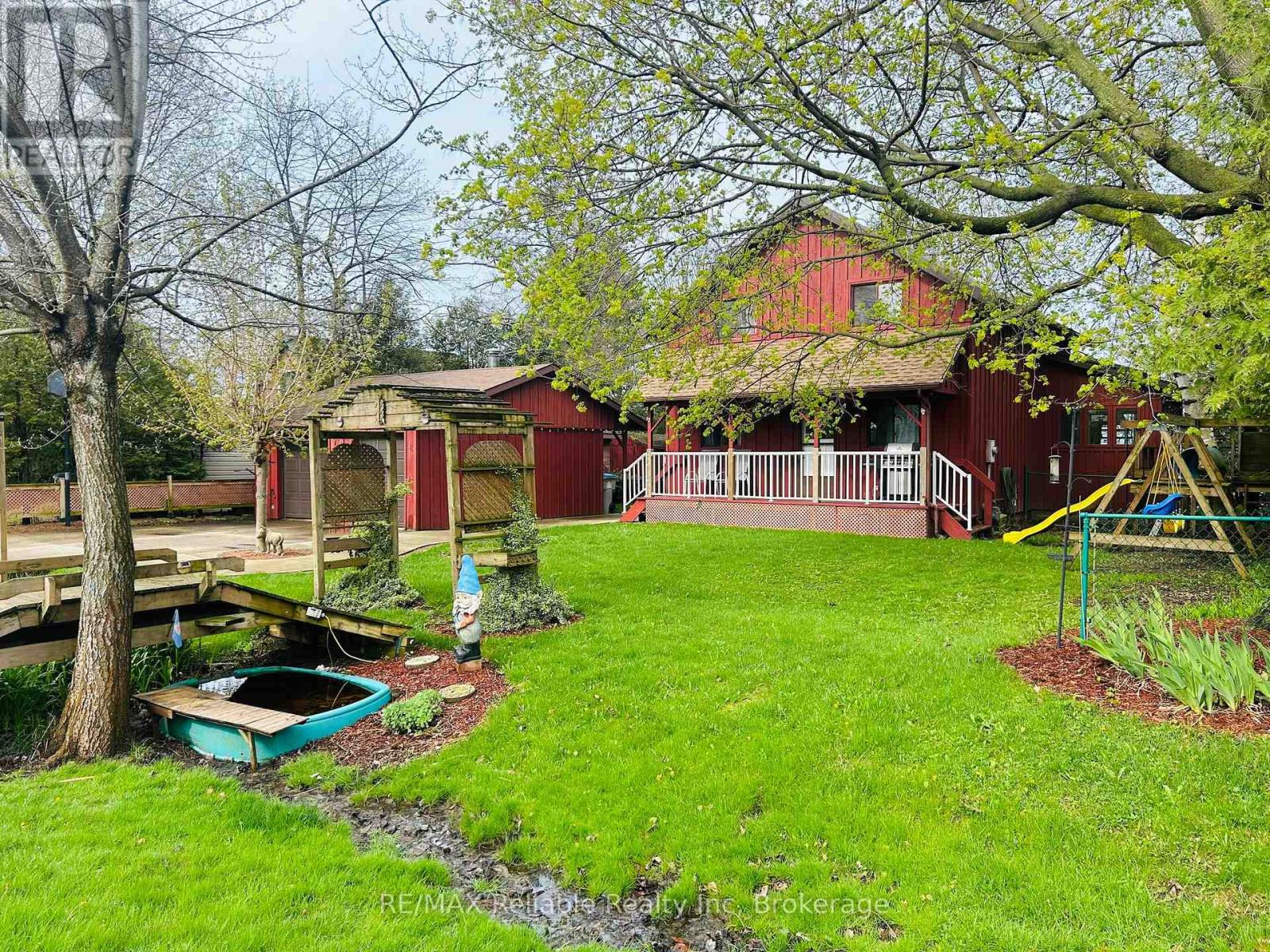 74431 Woodland Drive, Bluewater, Ontario  N0M 1G0 - Photo 4 - X12046158