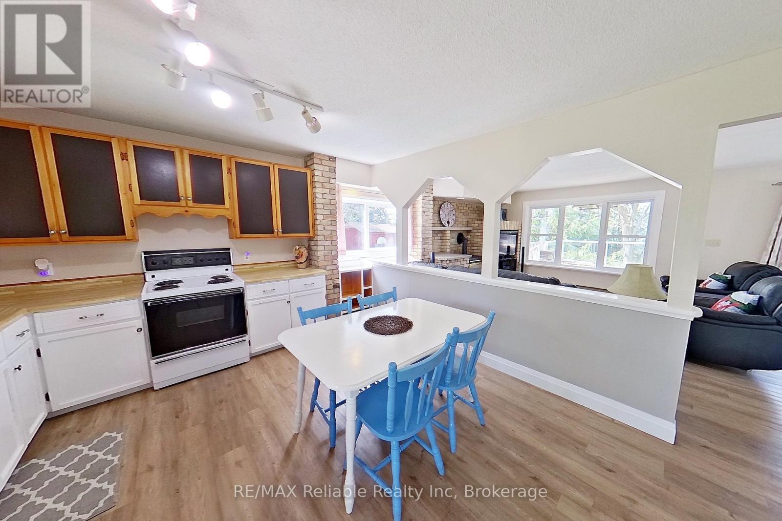 74431 Woodland Drive, Bluewater, Ontario  N0M 1G0 - Photo 8 - X12046158