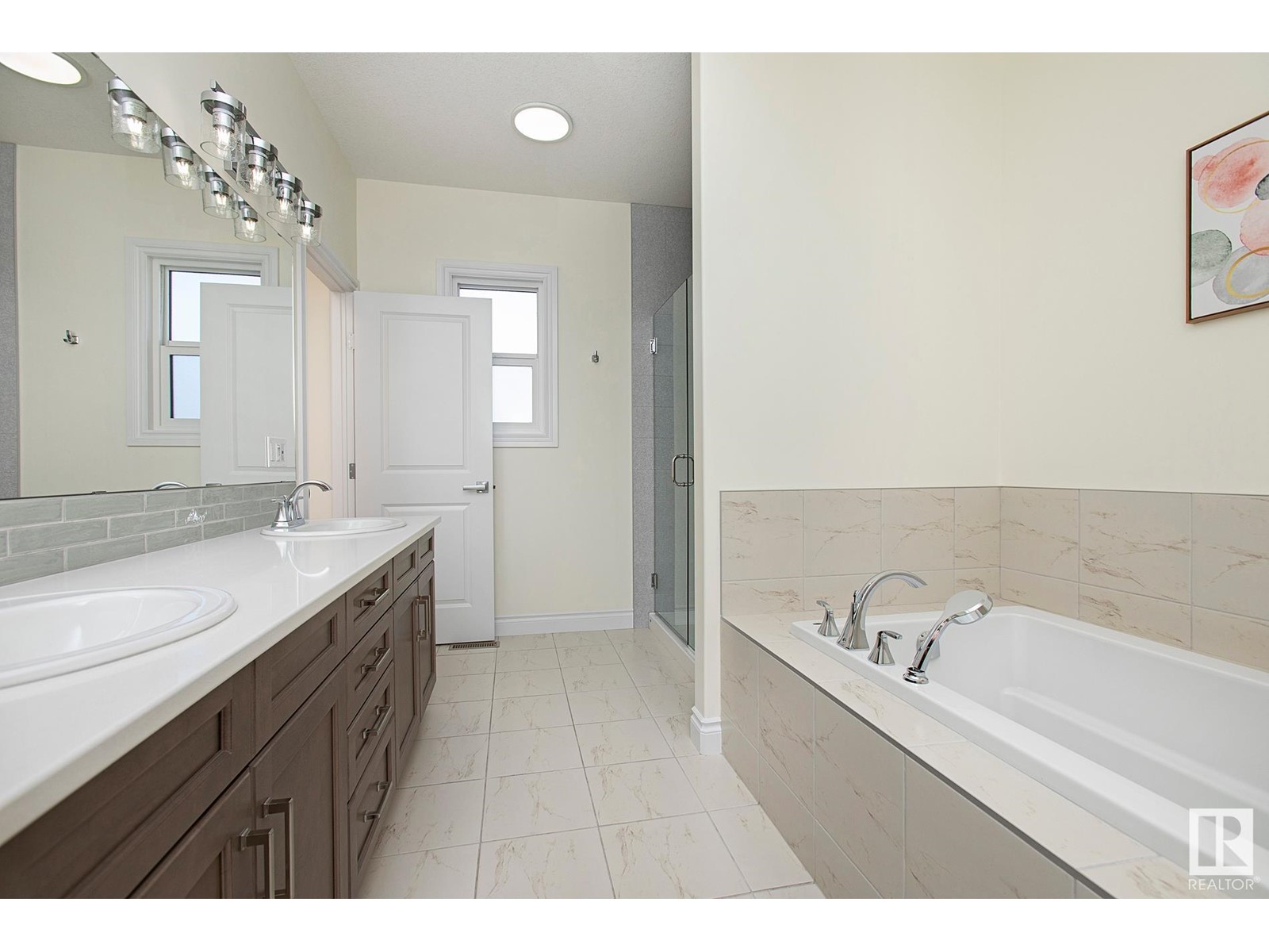 Property at 271 CY BECKER BV NW image 4