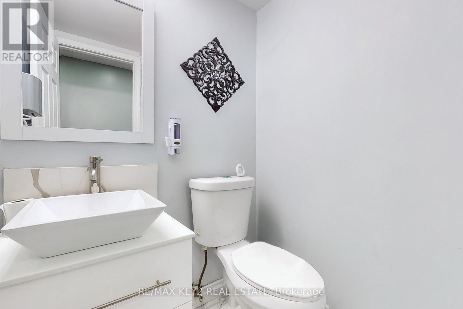 1609 Avonmore Square, Pickering, Ontario  L1V 7H4 - Photo 13 - E12046188