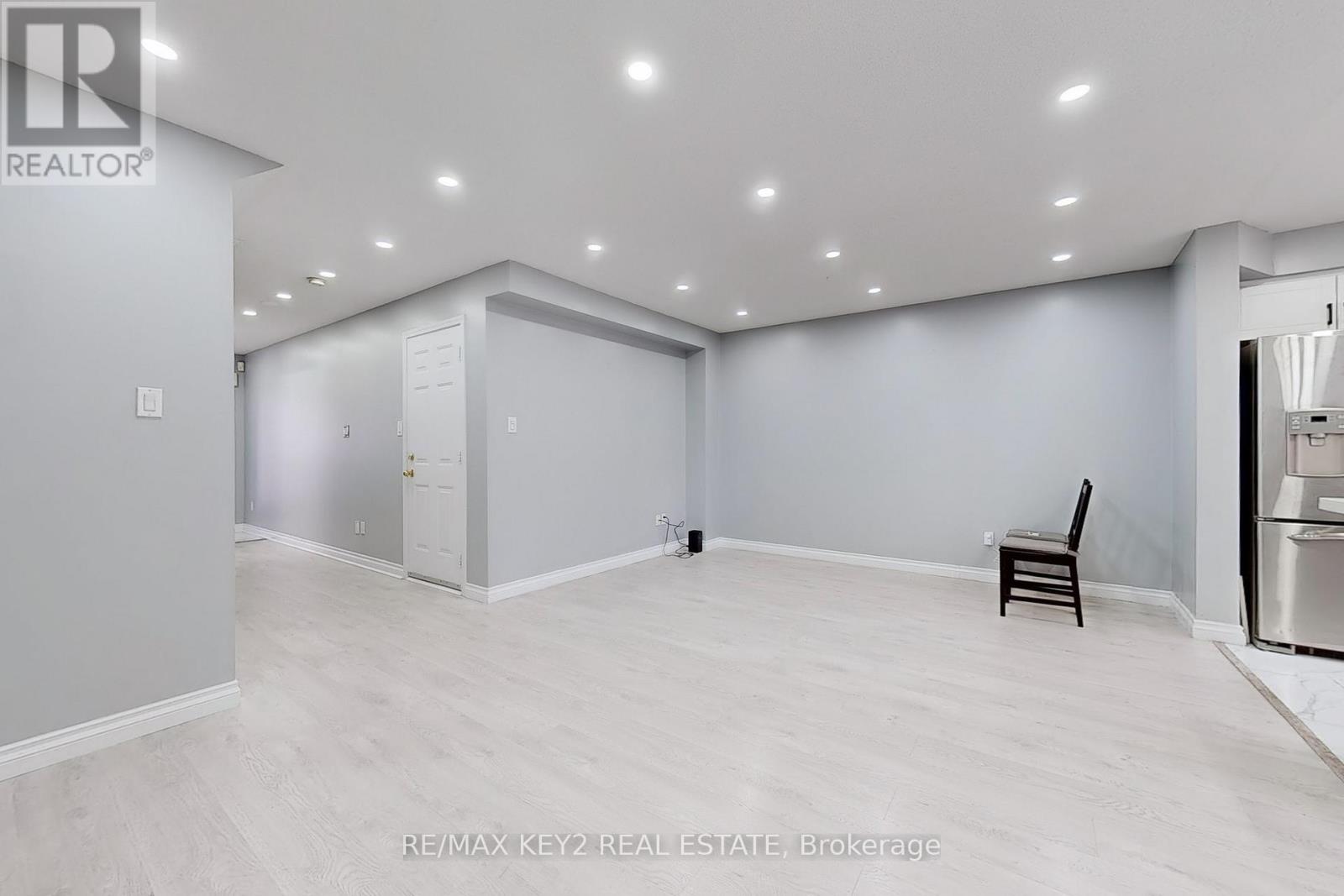 1609 Avonmore Square, Pickering, Ontario  L1V 7H4 - Photo 9 - E12046188