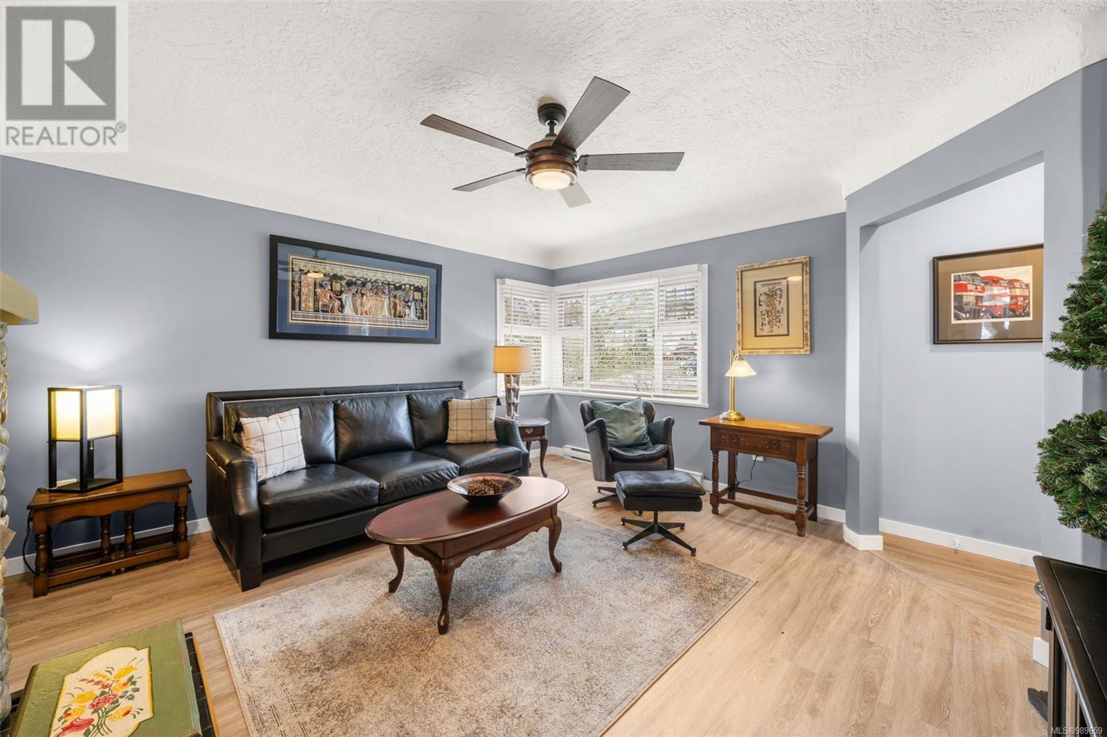 Property at 71 Cadillac Ave image 4