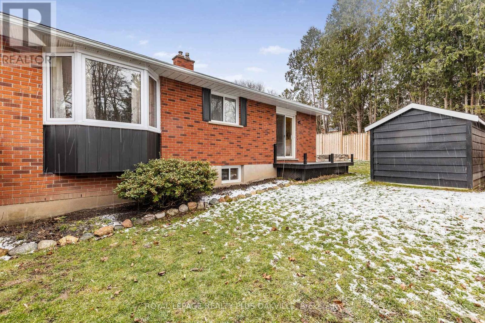 Property at 4 RONALD ROAD image 3