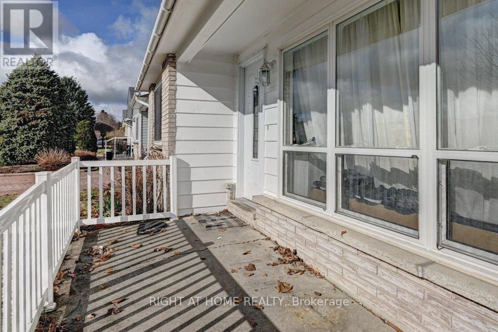 Property at 58 BELWOOD CRESCENT image 4