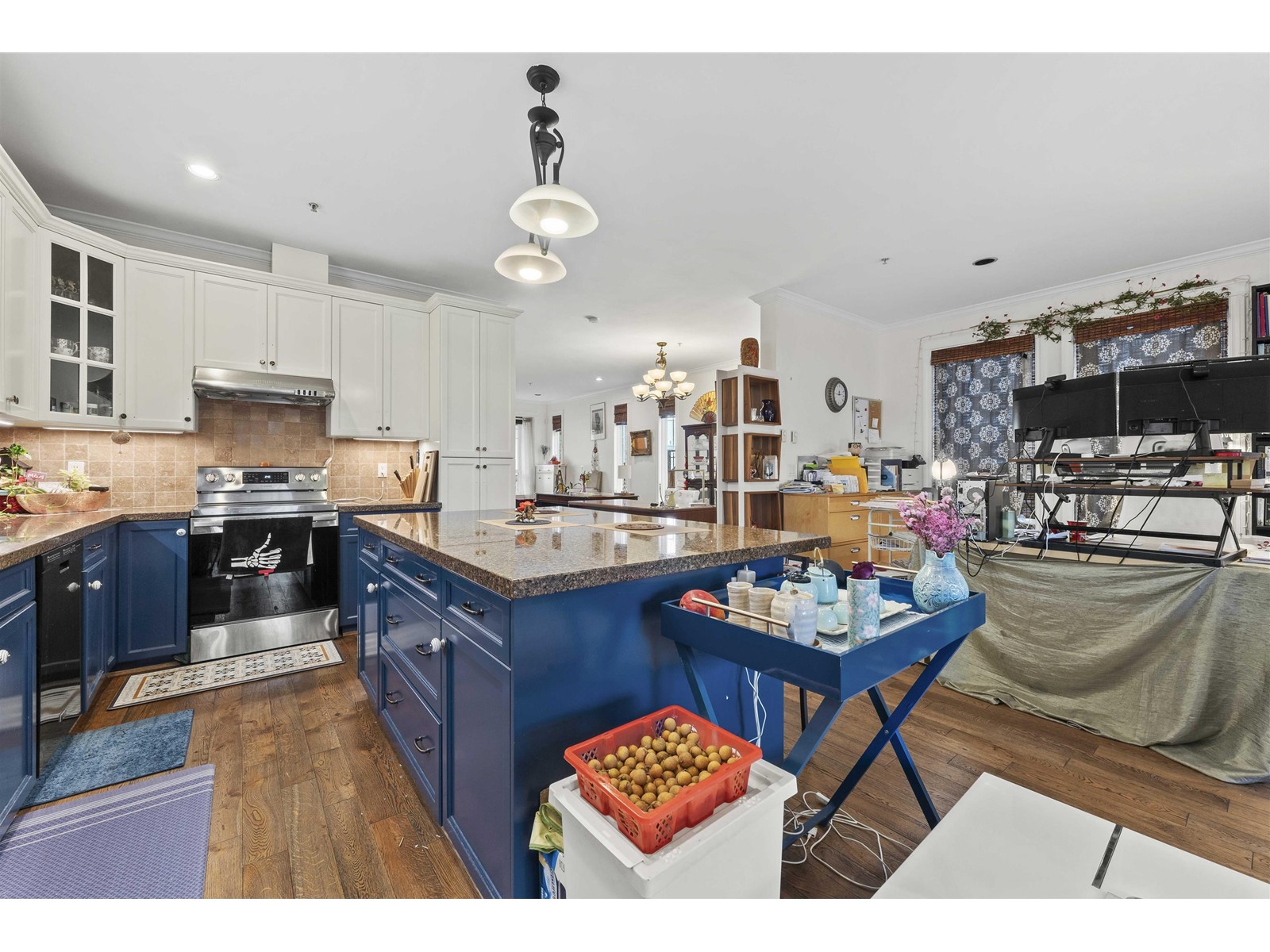 15544 Russell Avenue, White Rock, British Columbia  V4B 2R3 - Photo 17 - R2982857