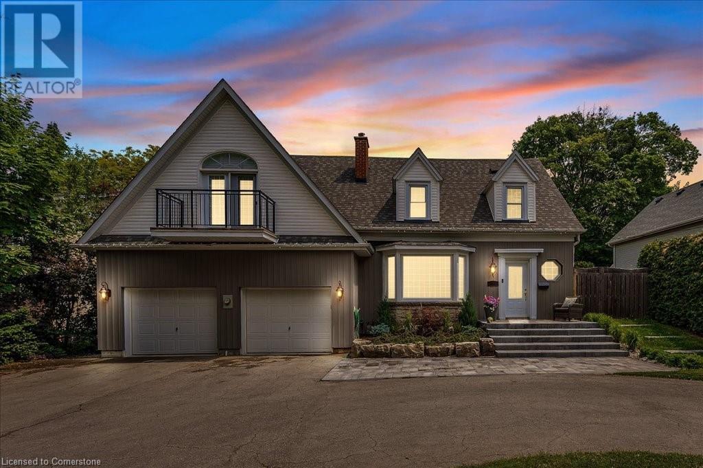 Property at 693 KING Road image 2