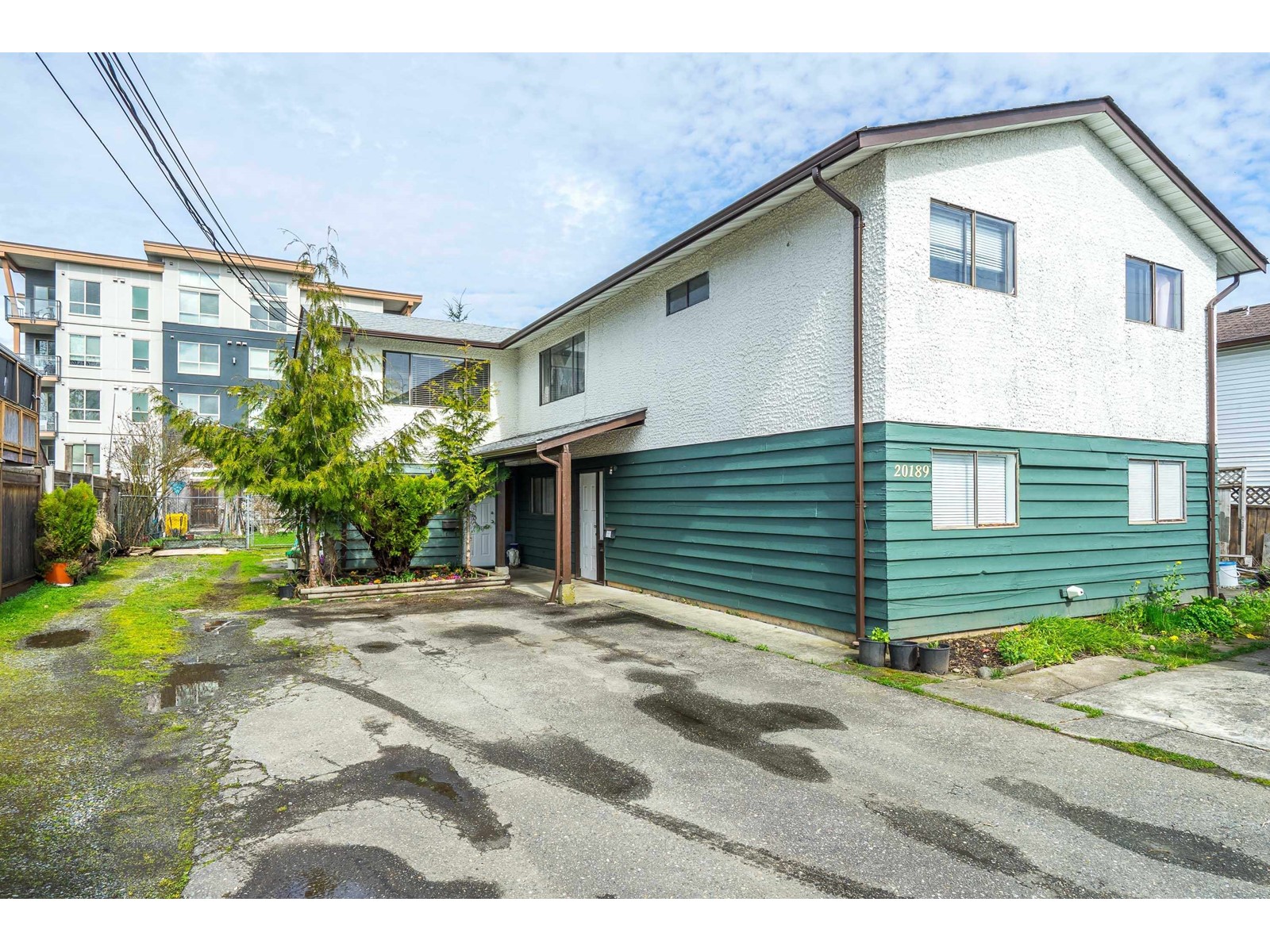 Property at 20187 53 AVENUE image 1