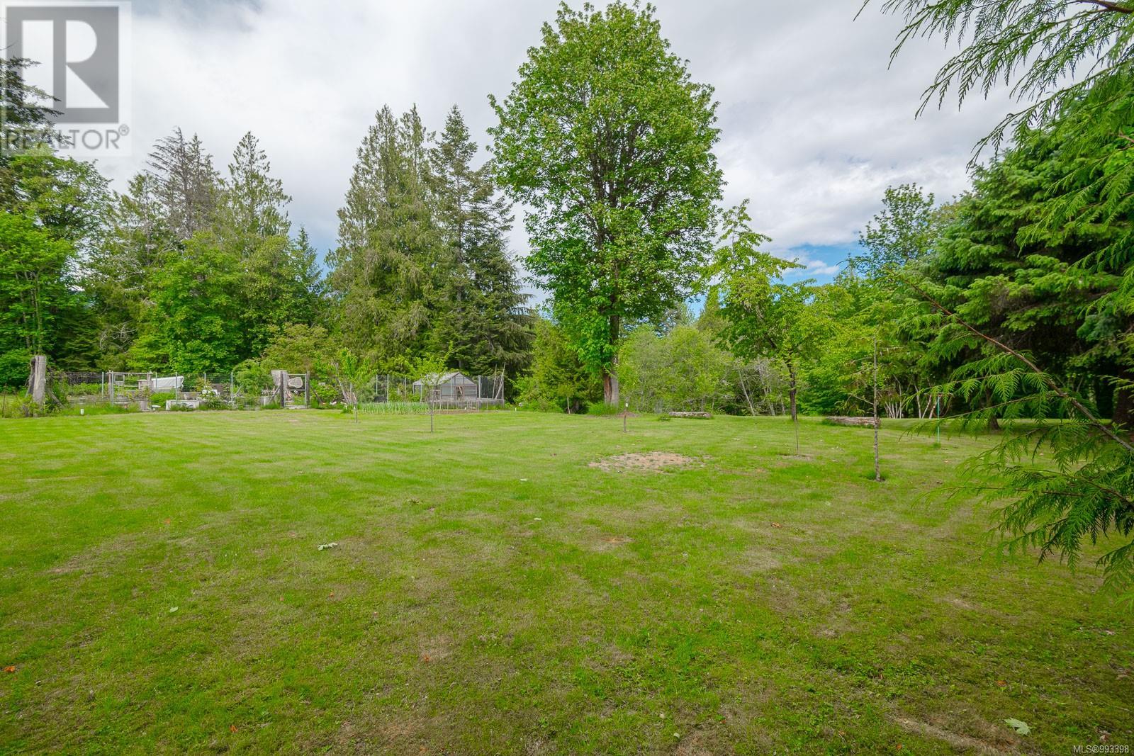 Property at 5817 Compton Rd image 5