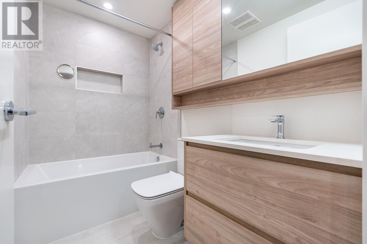 902 585 Austin Avenue, Coquitlam, British Columbia  V3K 0G6 - Photo 25 - R2982860