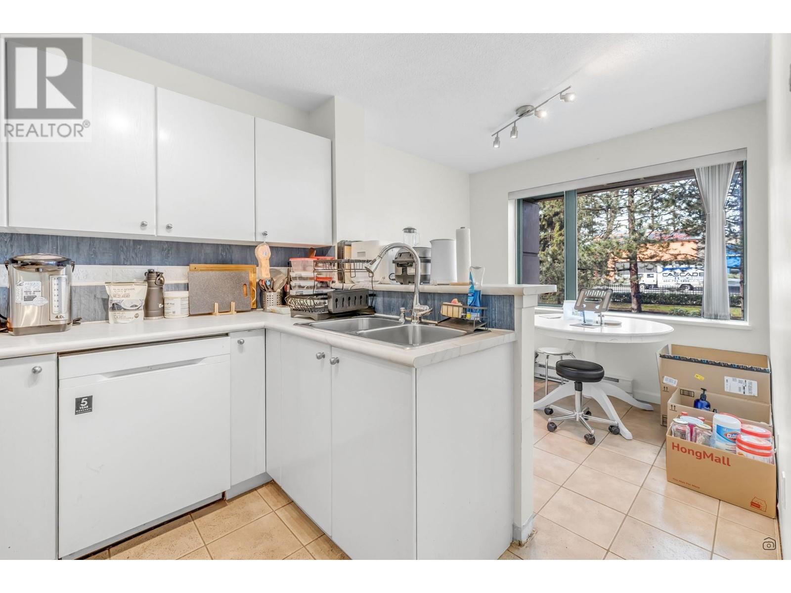 207 6611 Southoaks Crescent, Burnaby, British Columbia  V5E 4L5 - Photo 6 - R2982865