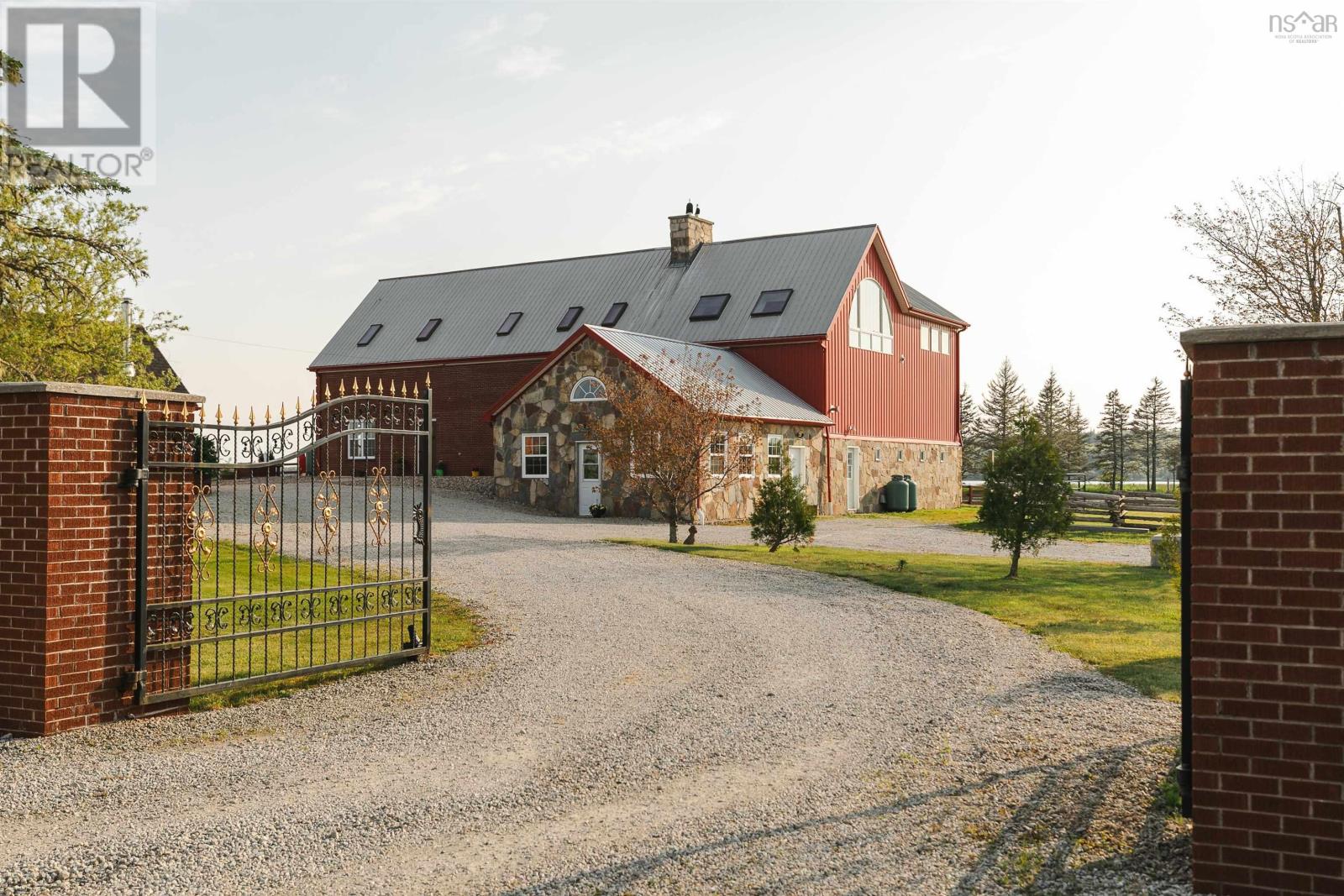 168 Stevens Road, Lockeport, Nova Scotia  B0T 1L0 - Photo 9 - 202506024