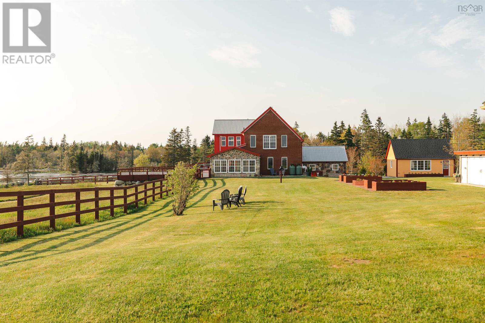 168 Stevens Road, Lockeport, Nova Scotia  B0T 1L0 - Photo 16 - 202506025