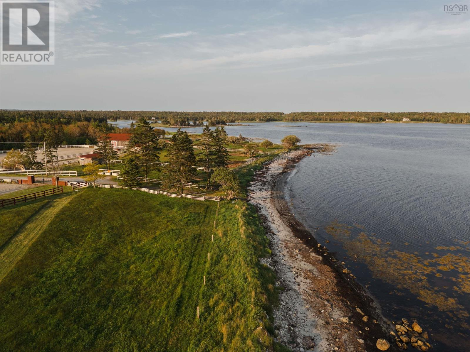 168 Stevens Road, Lockeport, Nova Scotia  B0T 1L0 - Photo 4 - 202506025