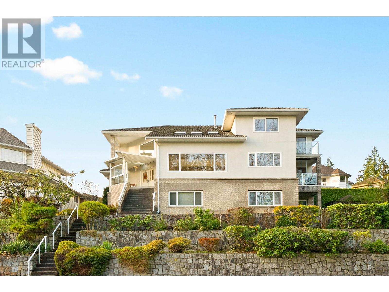 2279 Leclair Drive, Coquitlam, British Columbia  V3K 6P5 - Photo 1 - R2982843