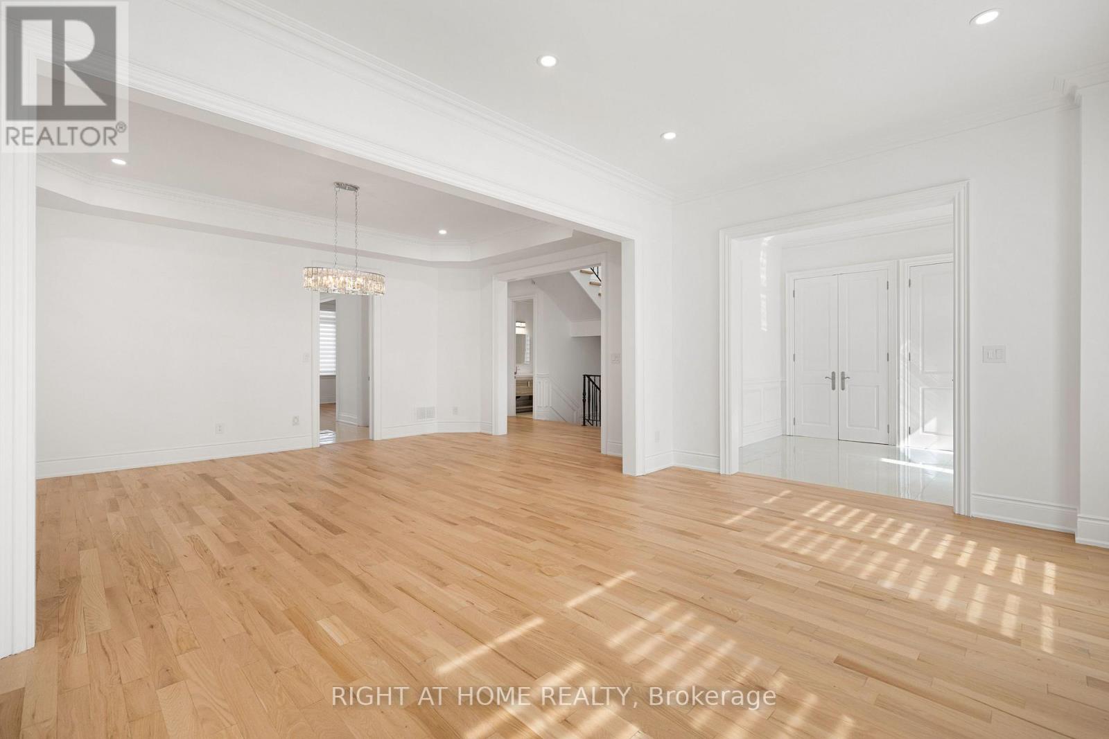 Property at 196 FLORENCE AVENUE image 5