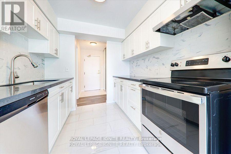 1505 - 400 Webb Drive, Mississauga, Ontario  L5B 3Z7 - Photo 14 - W12046280