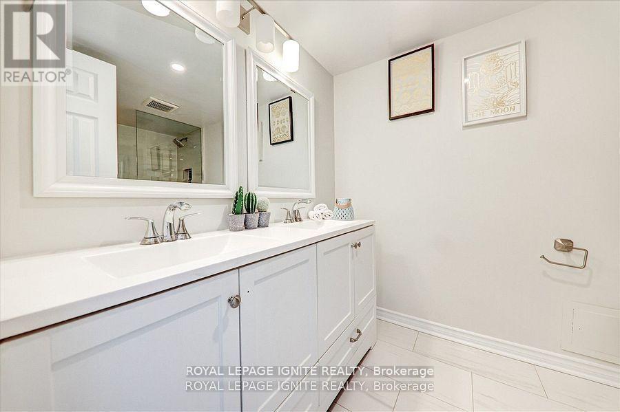 1505 - 400 Webb Drive, Mississauga, Ontario  L5B 3Z7 - Photo 19 - W12046280