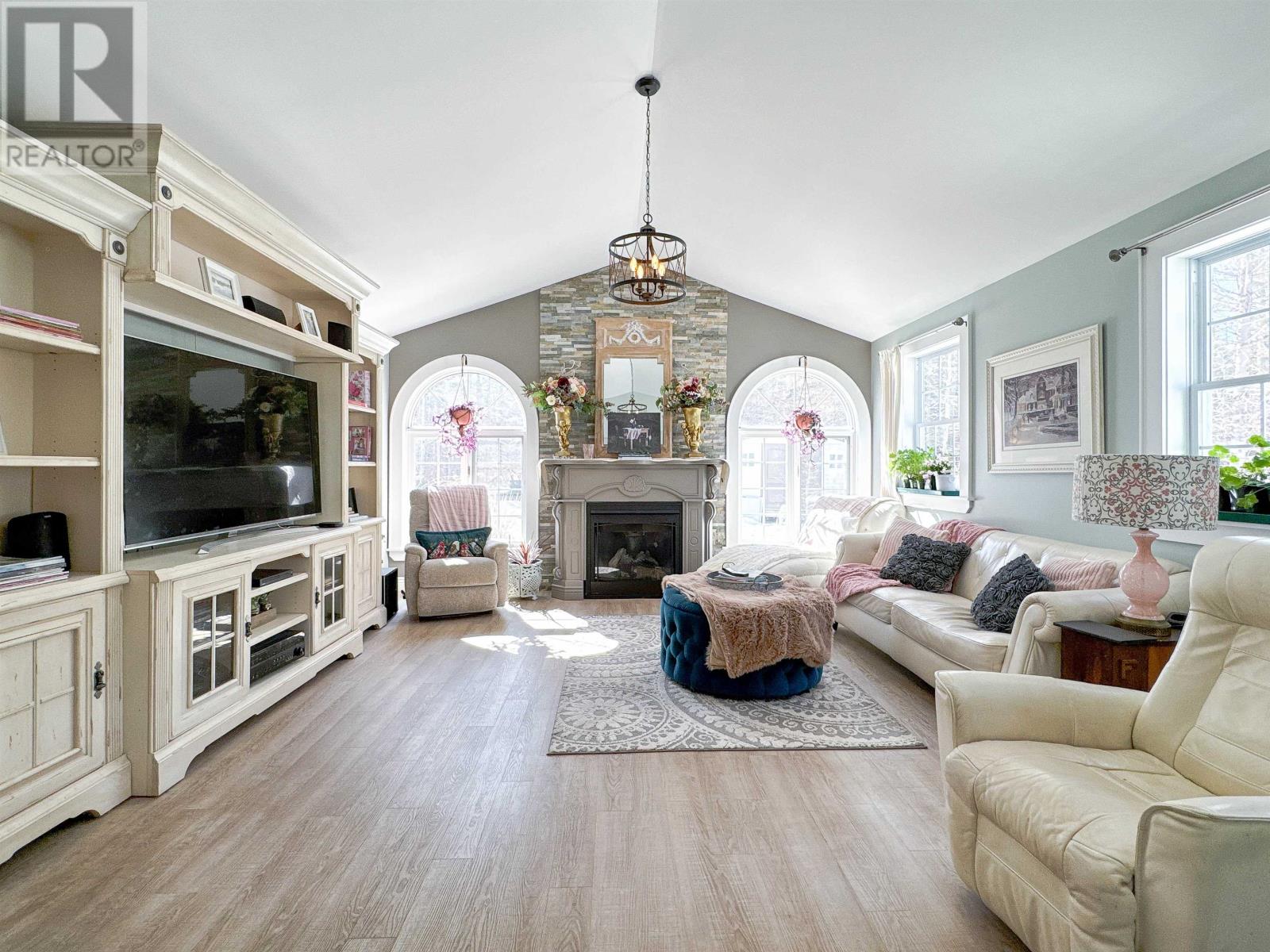 Property at 144 Eagle's Path Lane image 3