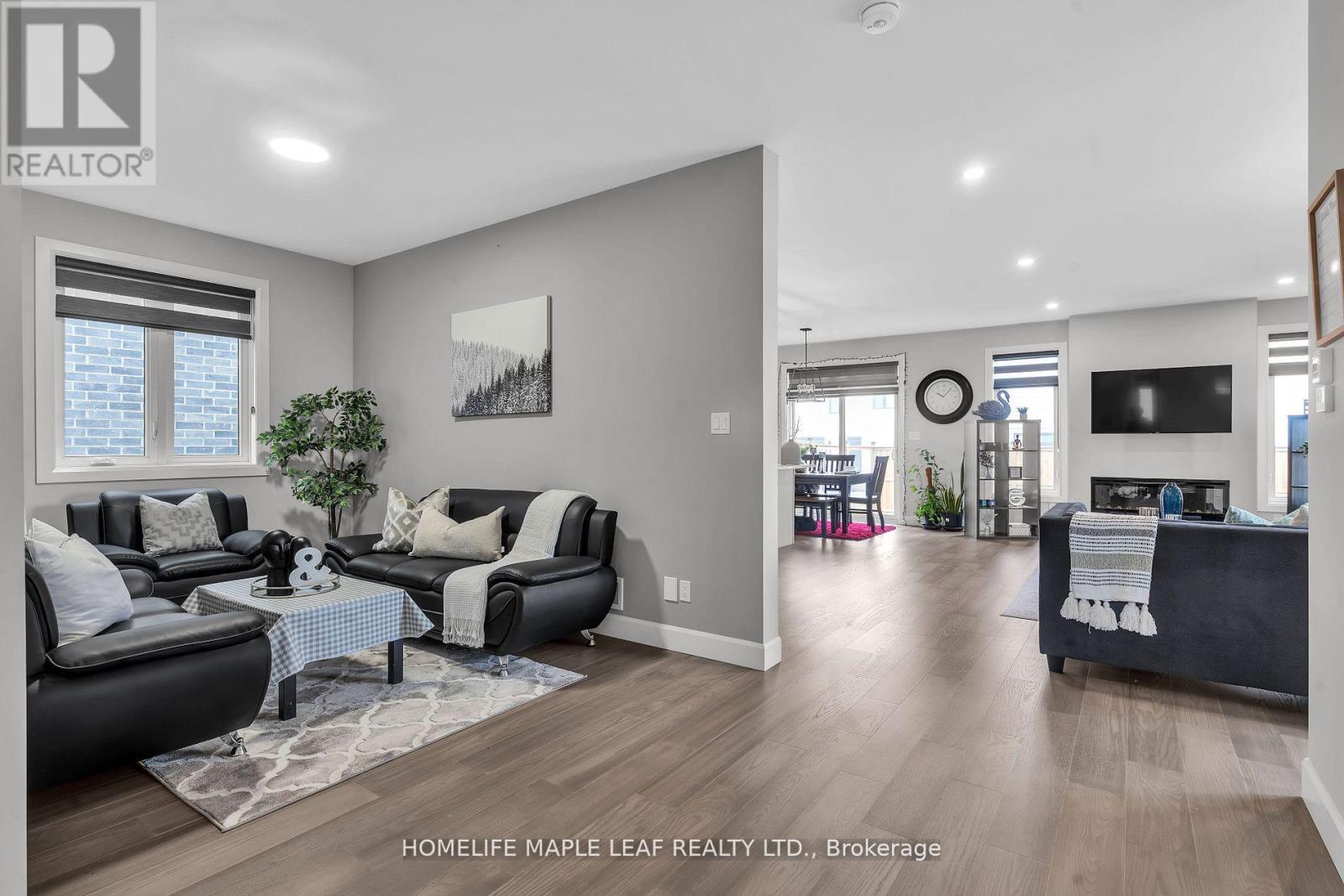 Property at 3817 AYRSHIRE AVENUE image 5