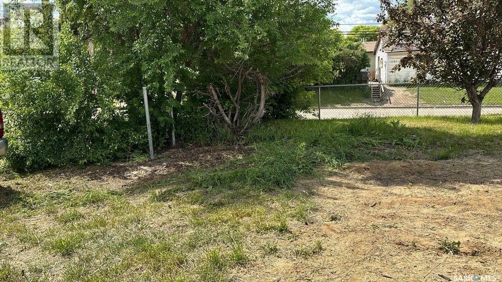 1147 14th Street W, Prince Albert, Saskatchewan  S6V 3M7 - Photo 3 - SK999932