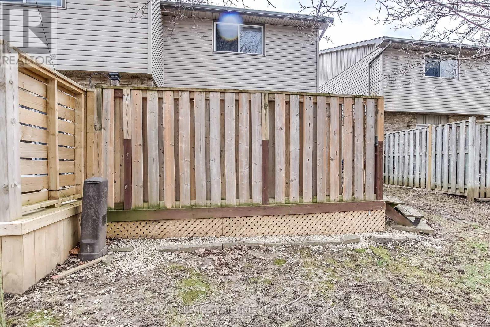 Photo 4 of 24 for 29 - 847 Southdale Road E