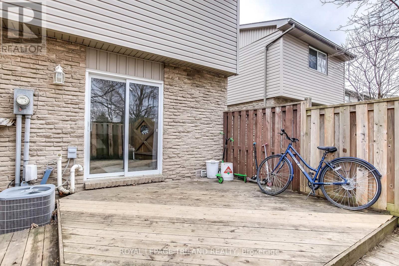 Photo 6 of 24 for 29 - 847 Southdale Road E