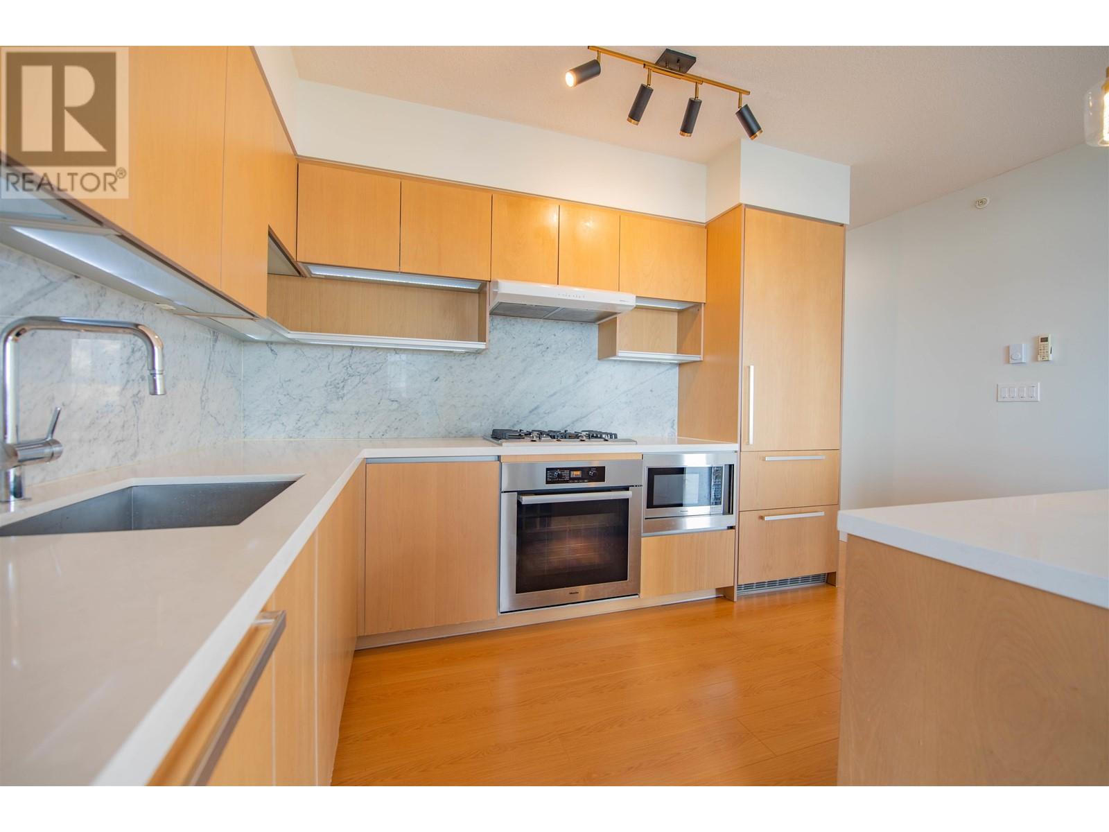 3305 6588 Nelson Avenue, Burnaby, British Columbia  V5H 0E8 - Photo 6 - R2979138