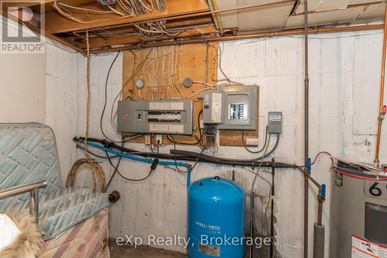 5331 Hwy 124 Highway, Magnetawan, Ontario P0A 1P0 - Photo 29 - X12046301