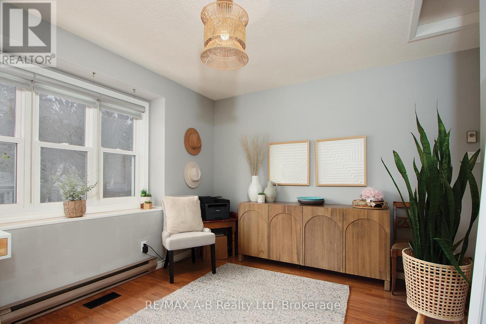 398 Dayna Crescent, Waterloo, Ontario  N2K 3K9 - Photo 18 - X12046369