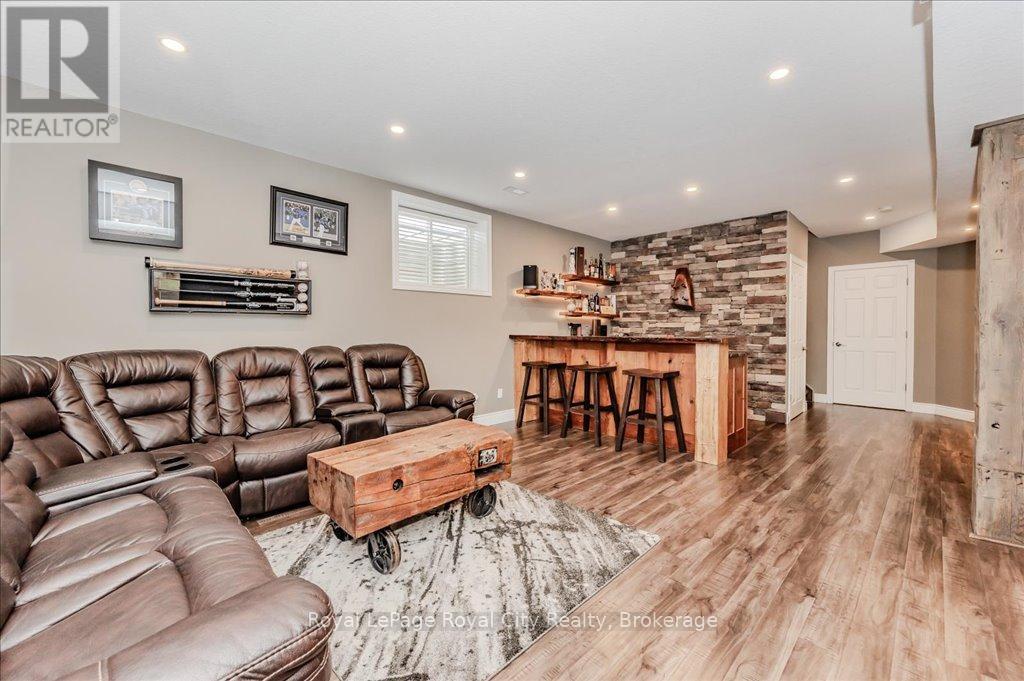 24 Popham Drive, Guelph, Ontario  N1E 0B8 - Photo 28 - X12046388