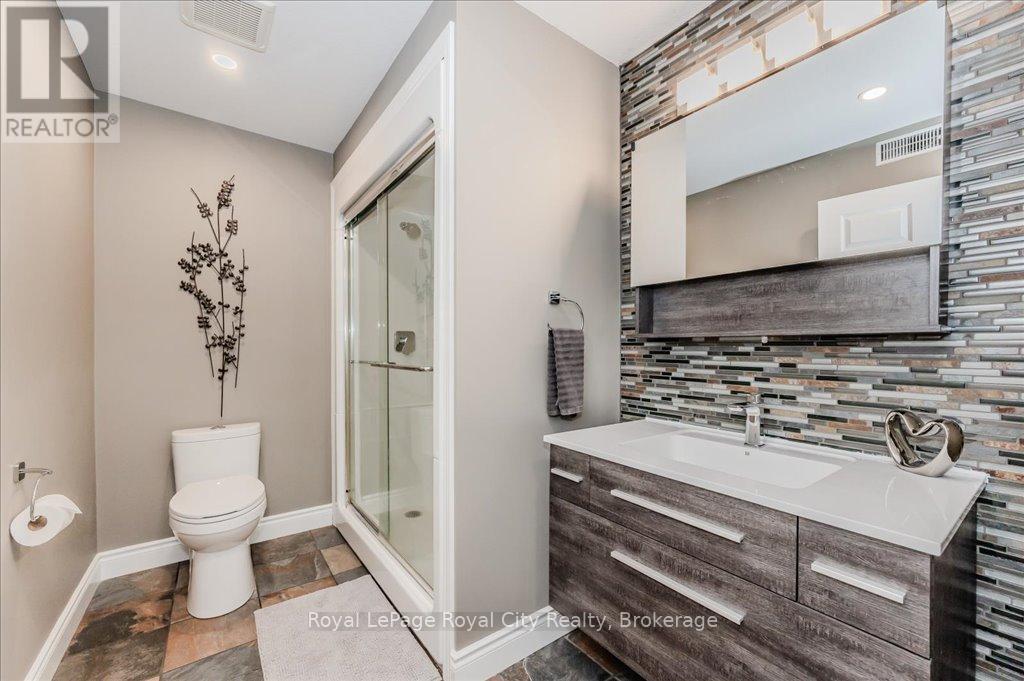 24 Popham Drive, Guelph, Ontario  N1E 0B8 - Photo 32 - X12046388