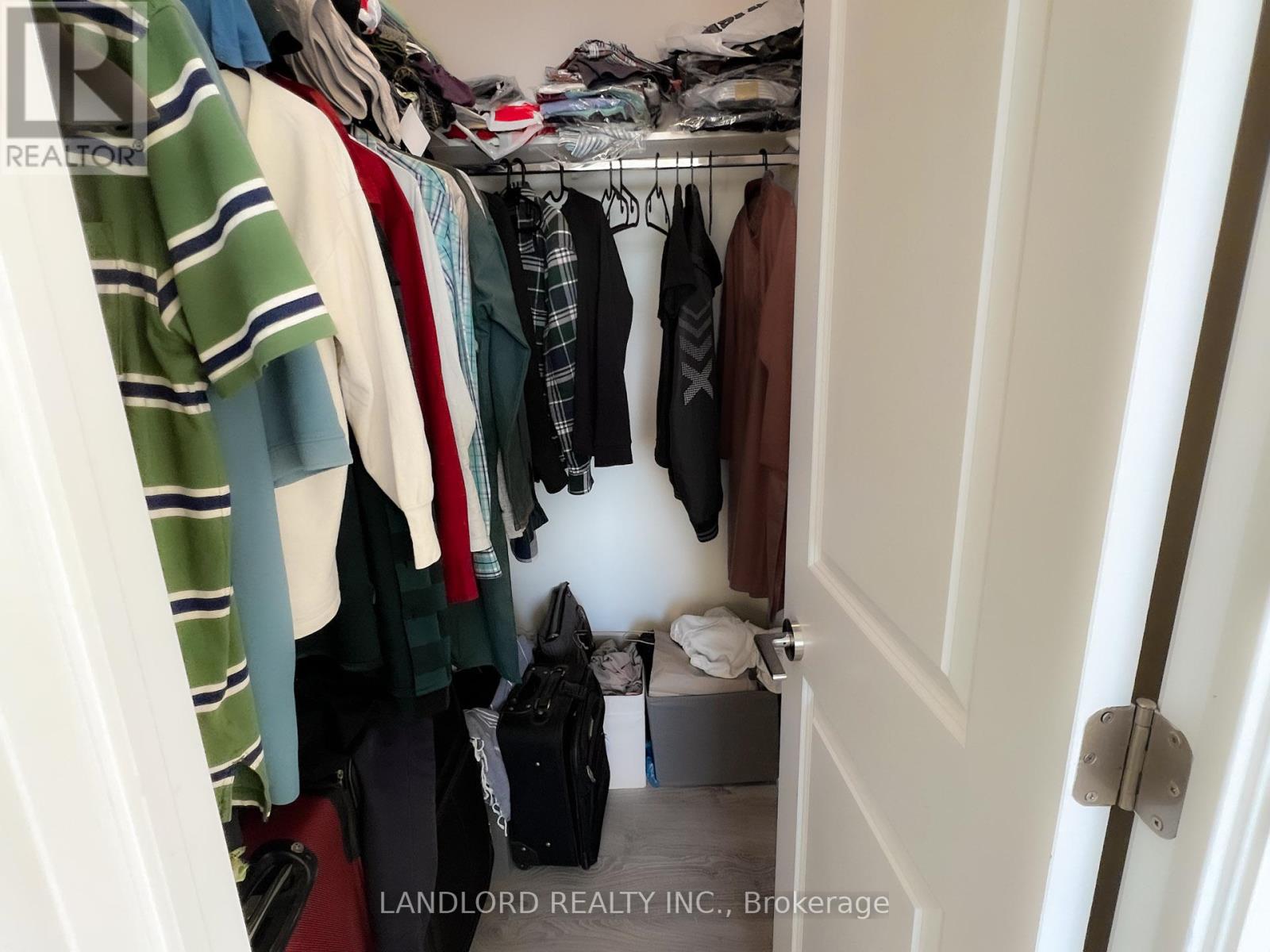 2207 - 50 Thomas Riley Road, Toronto, Ontario  M9B 0C5 - Photo 13 - W12001007