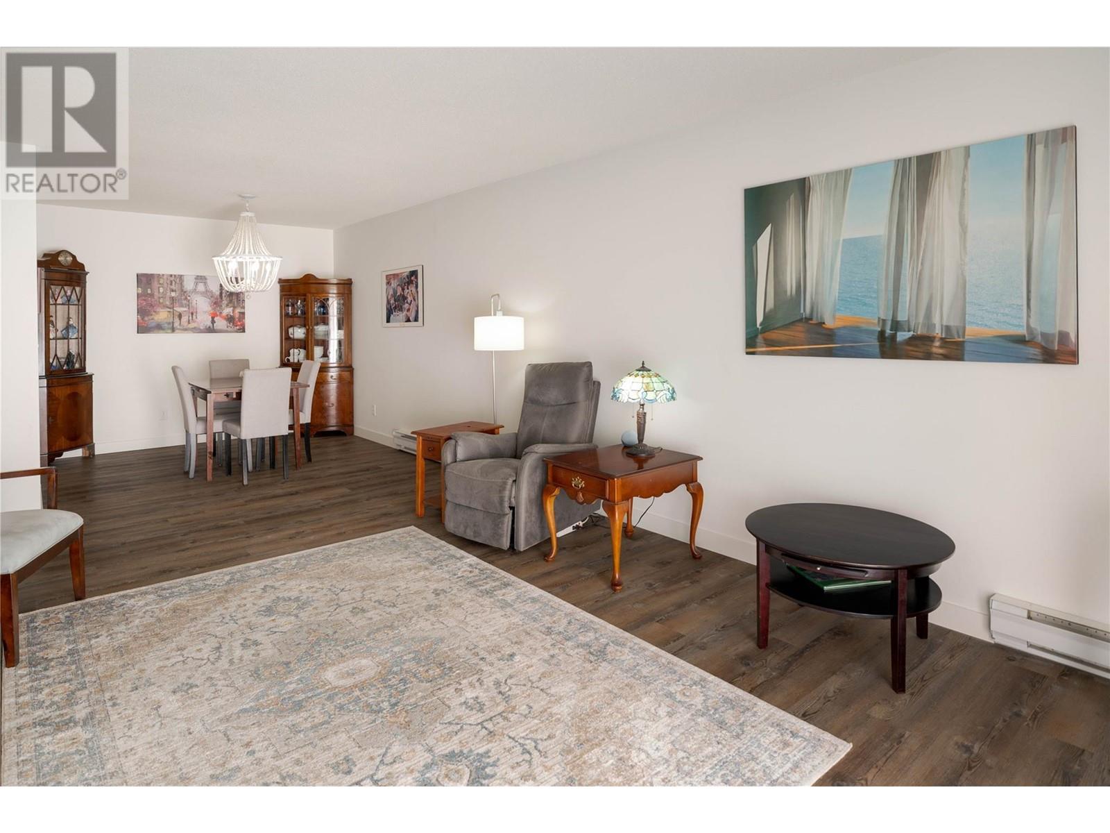 Property at 240 Hollywood Road N Unit# 405 image 4