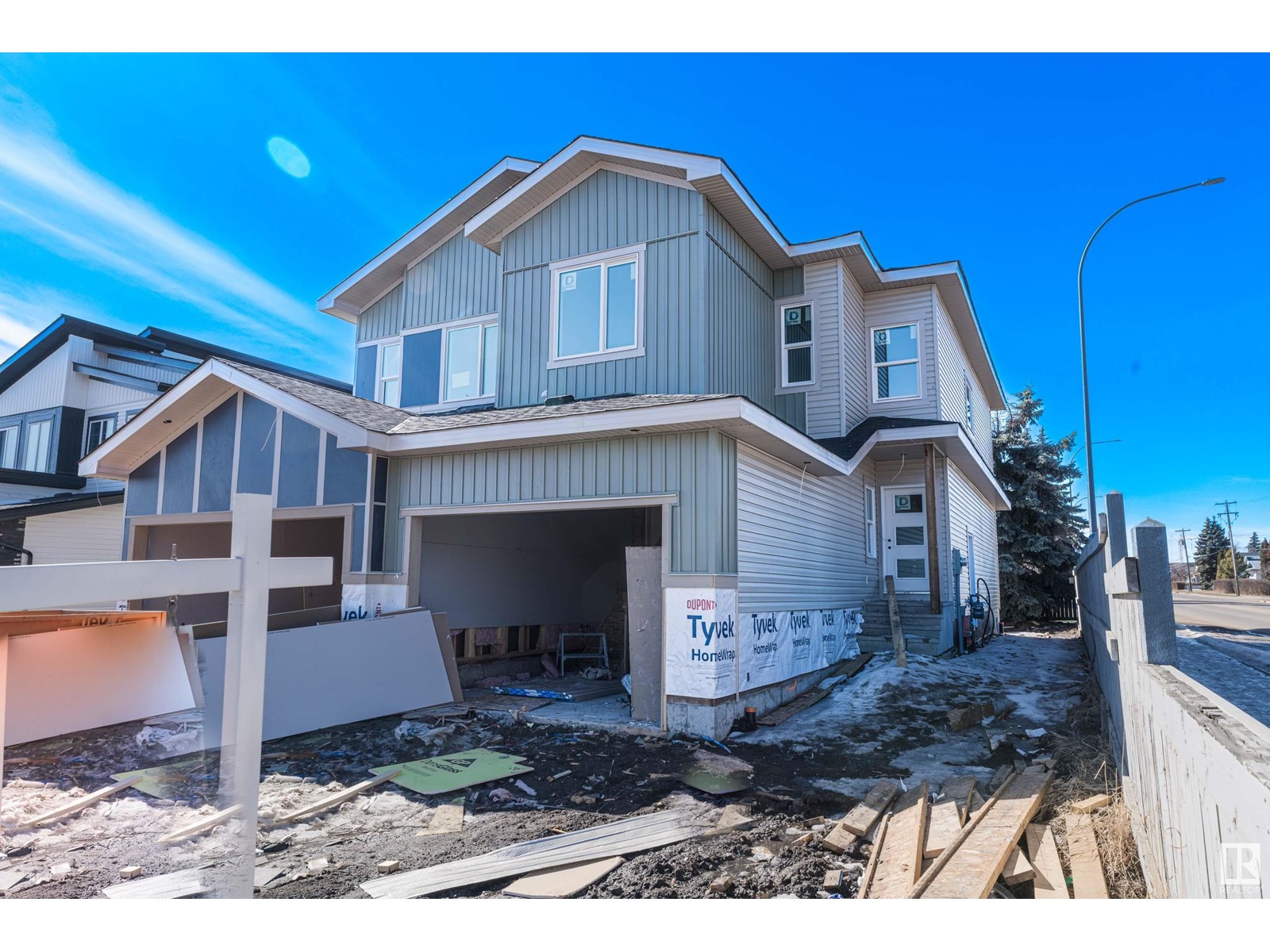 Property at 4912 46 ST image 2