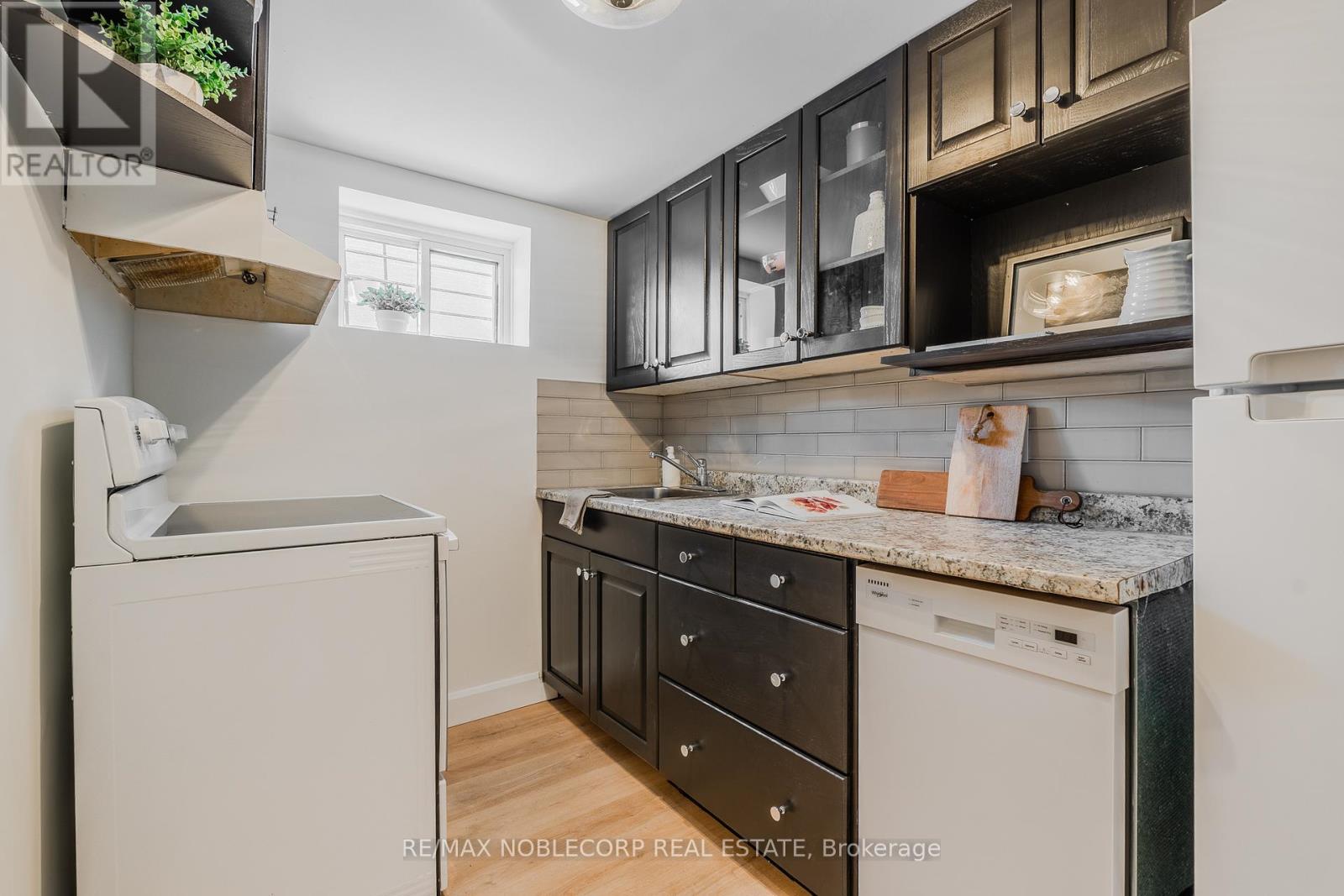 Lower - 6 Evandale Road, Toronto (Clairlea-Birchmount), Ontario  M1L 3S1 - Photo 4 - E12046384